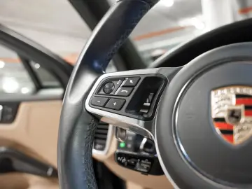 PORSCHE Cayenne Platinum Edition InnoDrive Surround View