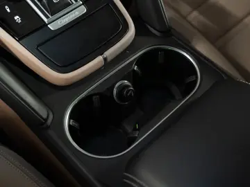 PORSCHE Cayenne Platinum Edition InnoDrive Surround View
