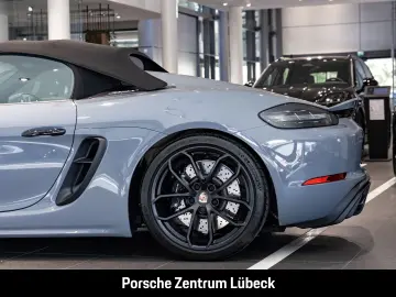 PORSCHE 718 Spyder BOSE Rückfahrkamera Leder nur 5200km