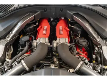 FERRARI Roma V8 4.0 620ch -
