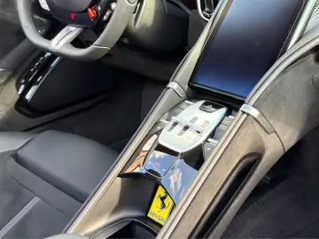 FERRARI Roma Spider ADAS ScuderiaShields AFS