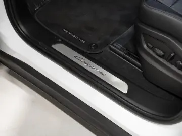 PORSCHE Cayenne HeadUp PASM BOSE Remote ParkAssist