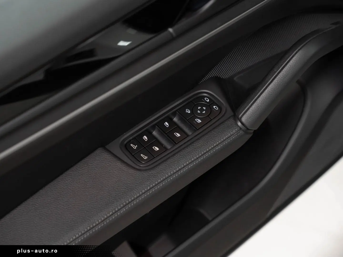PORSCHE Cayenne HeadUp PASM BOSE Remote ParkAssist