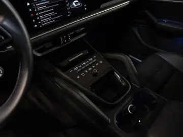 PORSCHE Cayenne HeadUp PASM BOSE Remote ParkAssist
