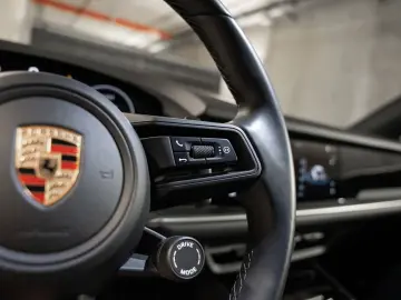 PORSCHE Cayenne HeadUp PASM BOSE Remote ParkAssist