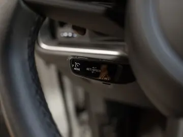 PORSCHE Cayenne HeadUp PASM BOSE Remote ParkAssist