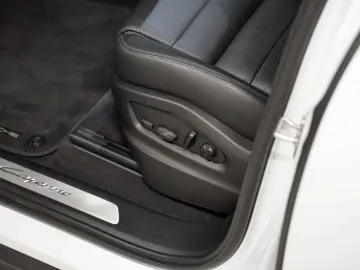 PORSCHE Cayenne HeadUp PASM BOSE Remote ParkAssist