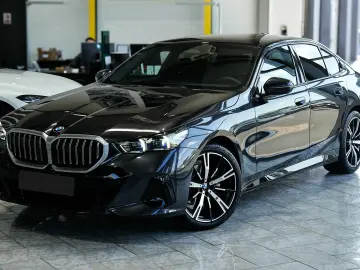 BMW 520d xDrive M Sport   Finanțare Leasing