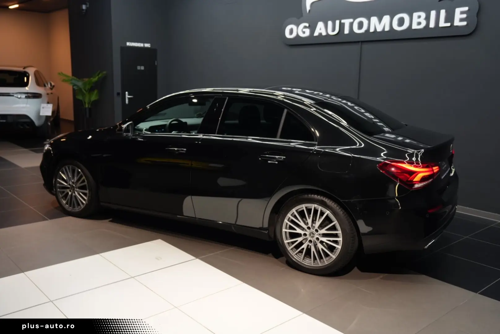MERCEDES-BENZ A 200 d Limousine 4Matic CAM AMBIENTE