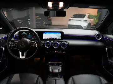 MERCEDES-BENZ A 200 d Limousine 4Matic CAM AMBIENTE