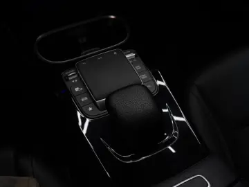 MERCEDES-BENZ A 200 d Limousine 4Matic CAM AMBIENTE