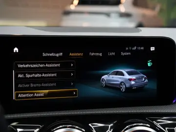MERCEDES-BENZ A 200 d Limousine 4Matic CAM AMBIENTE