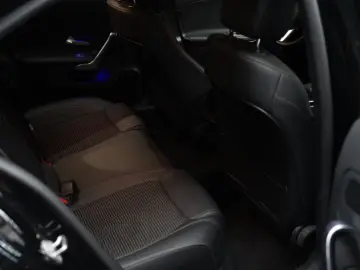 MERCEDES-BENZ A 200 d Limousine 4Matic CAM AMBIENTE