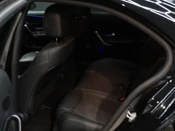 MERCEDES-BENZ A 200 d Limousine 4Matic CAM AMBIENTE
