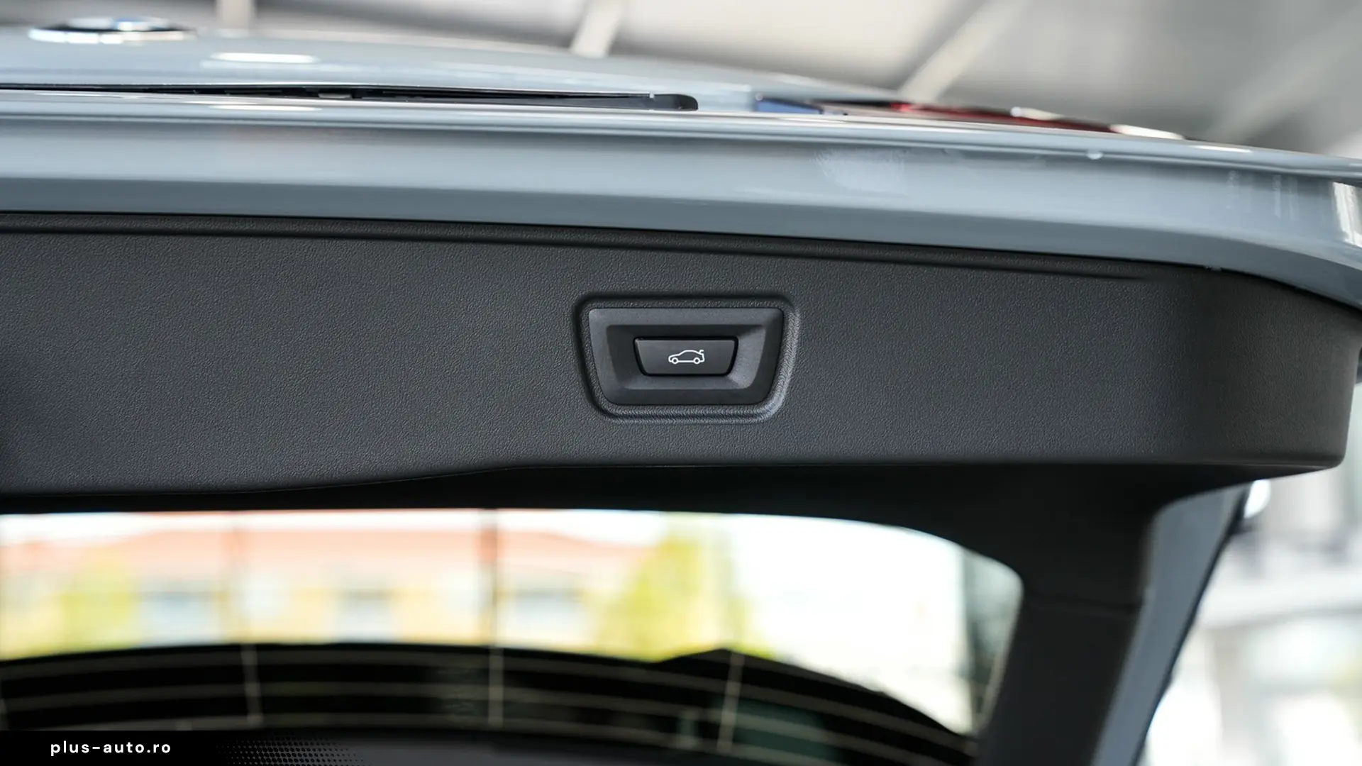 BMW 5 Series 2025 — imagine 26