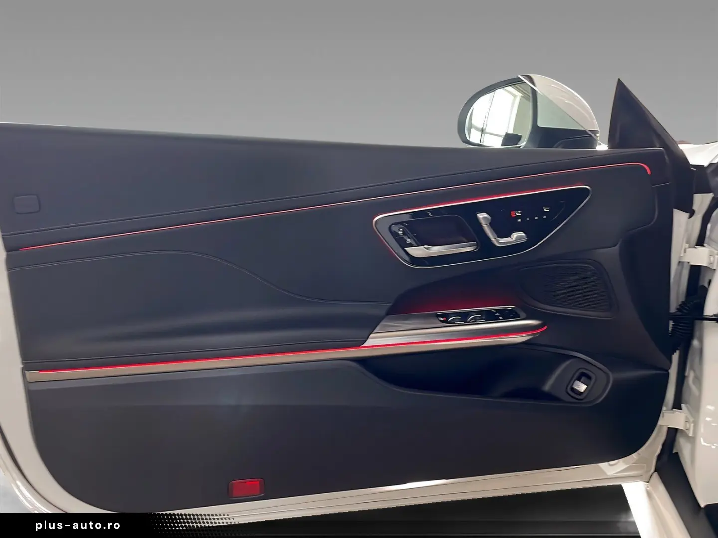 MERCEDES-BENZ CLE 2025 — imagine 12
