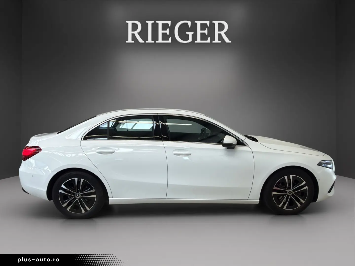 MERCEDES-BENZ A 180 d Limousine LED SHZ Totwinkel MB&hellip;