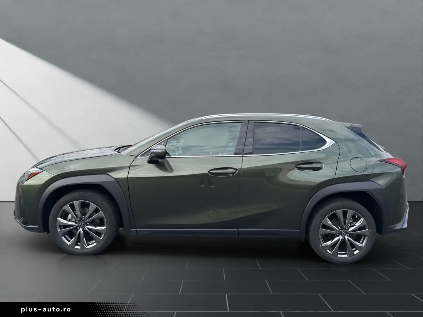 LEXUS UX 250h F-SPORT-D 1.HD ALLW.REIF   15J-GARANTIE