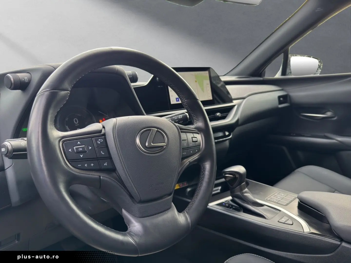 LEXUS UX 250h F-SPORT-D 1.HD ALLW.REIF   15J-GARANTIE