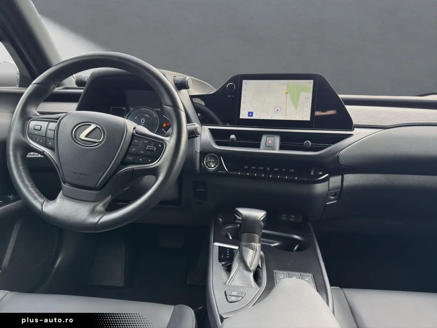 LEXUS UX 250h F-SPORT-D 1.HD ALLW.REIF   15J-GARANTIE