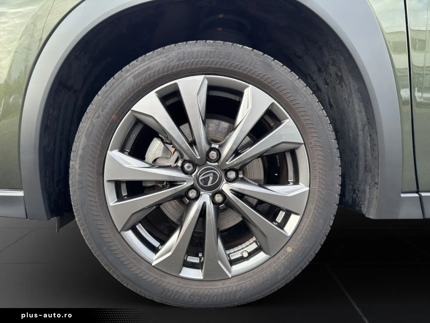 LEXUS UX 250h F-SPORT-D 1.HD ALLW.REIF   15J-GARANTIE