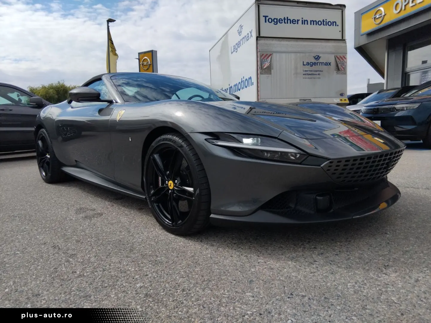 FERRARI Roma