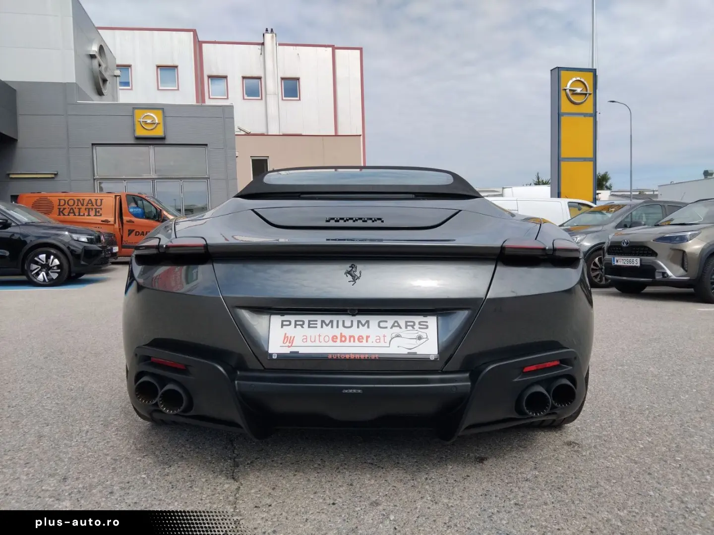 FERRARI Roma Spider Cabrio
