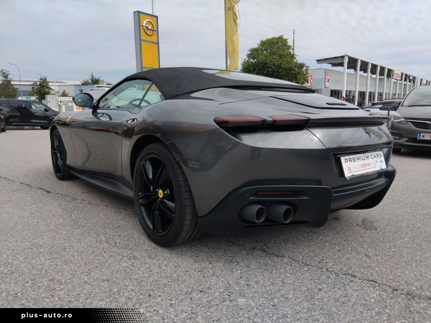 FERRARI Roma Spider Cabrio