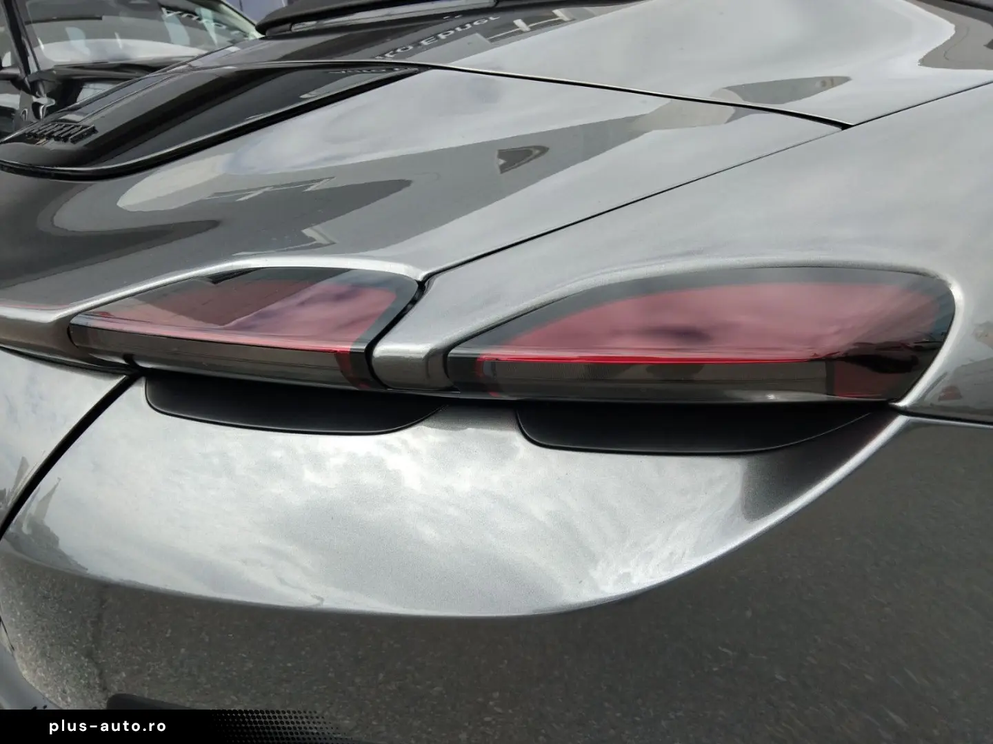 FERRARI Roma Spider Cabrio