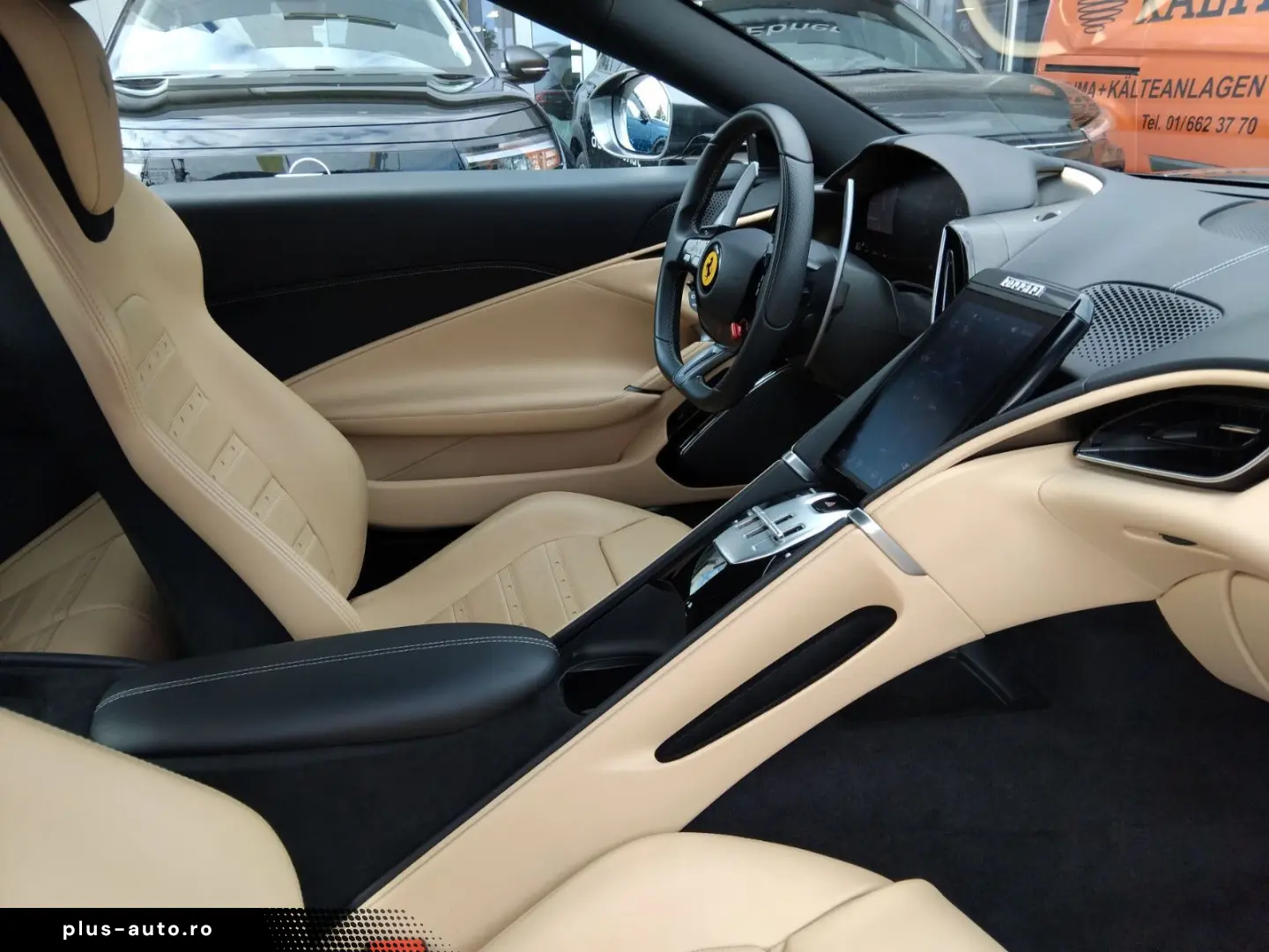 FERRARI Roma Spider Cabrio