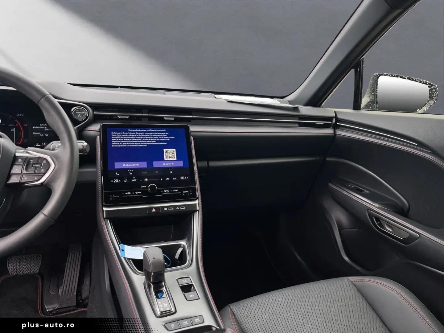 LEXUS LBX 2024 — imagine 14