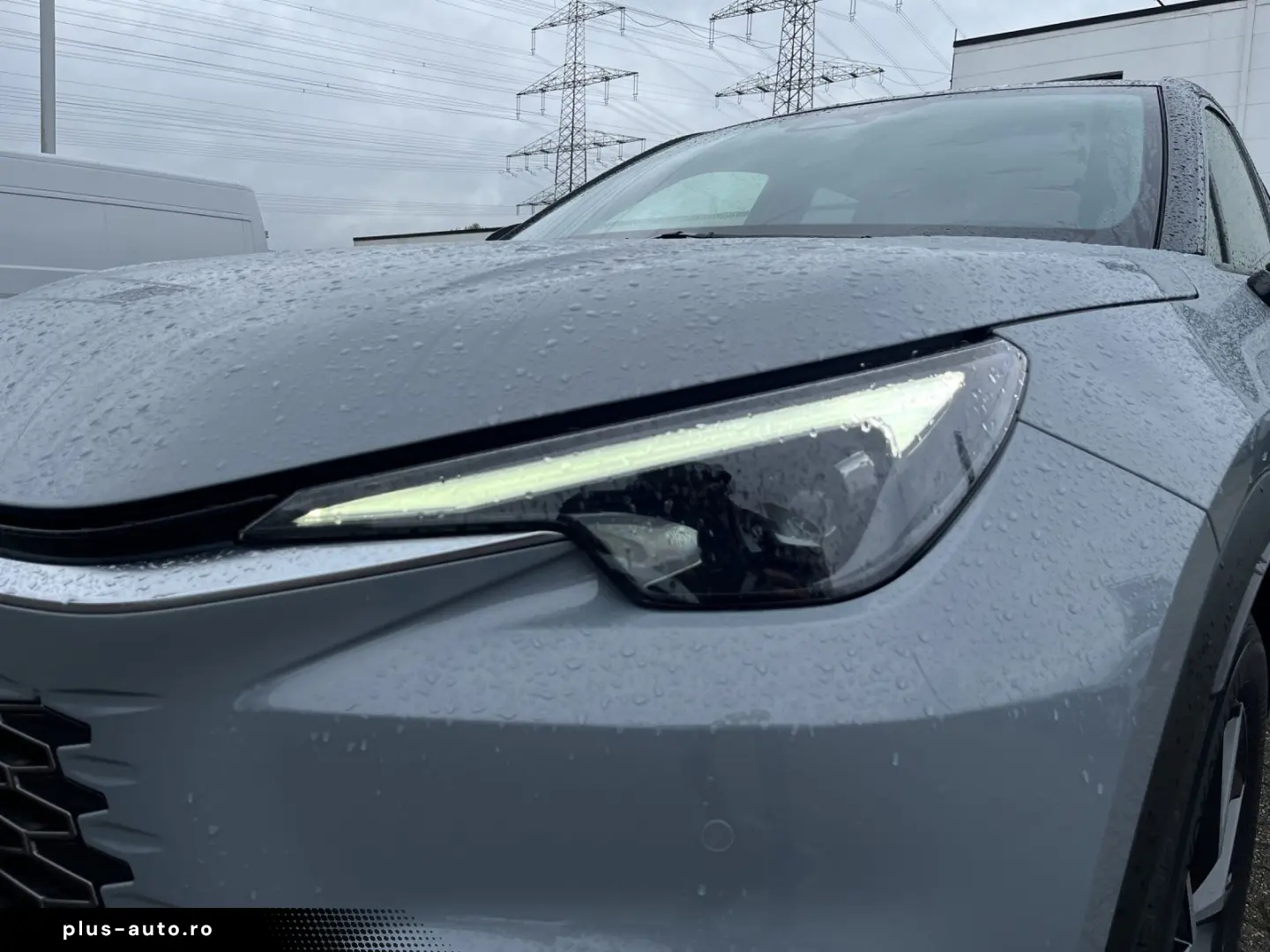 LEXUS LBX 2024 — imagine 22
