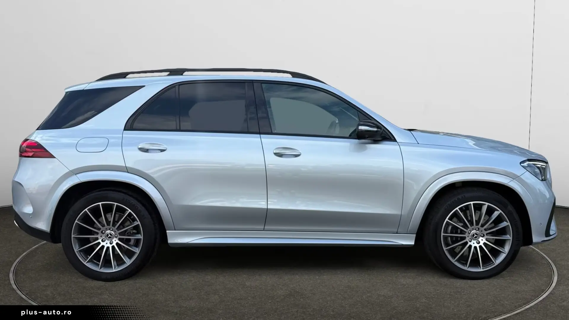 MERCEDES-BENZ GLE 2023 — imagine 5