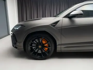 Lamborghini Urus S