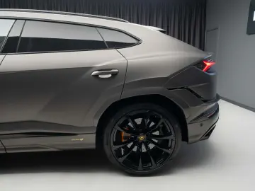 Lamborghini Urus S