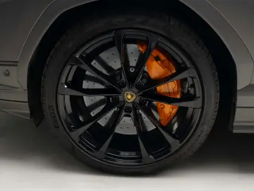 Lamborghini Urus S