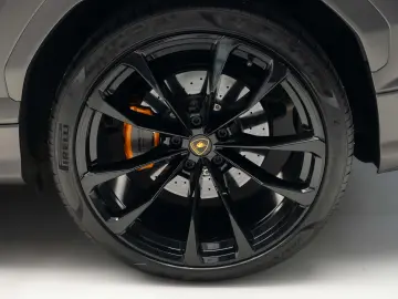 Lamborghini Urus S