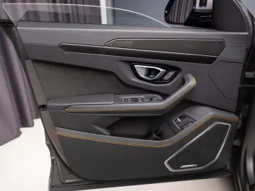 Lamborghini Urus S