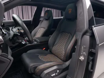 Lamborghini Urus S