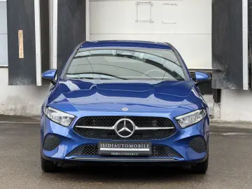 MERCEDES-BENZ A 180 d Limousine Progressive LED MBUX