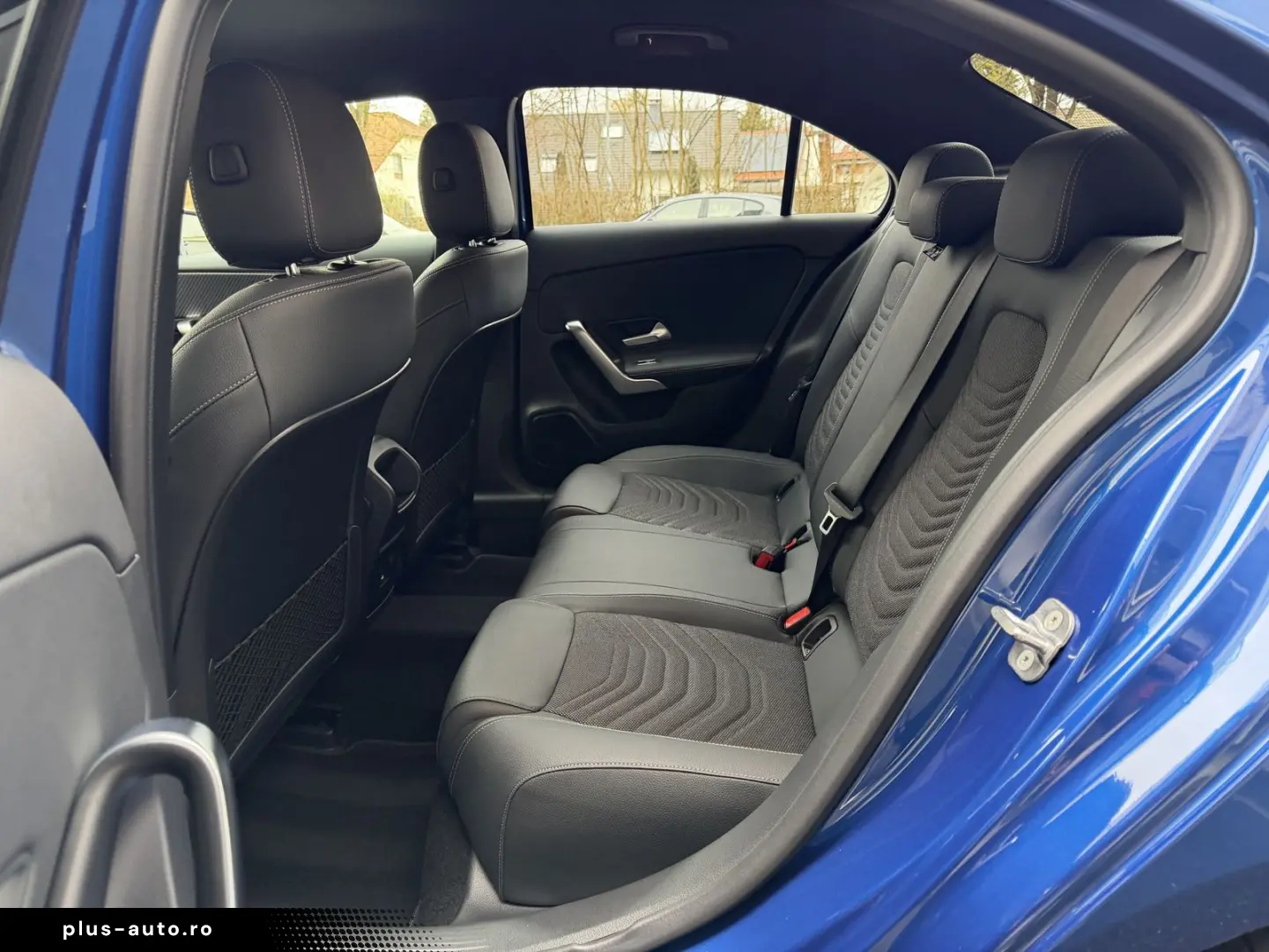 MERCEDES-BENZ A 180 d Limousine Progressive LED MBUX