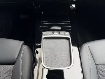 MERCEDES-BENZ A 180 d Limousine Progressive LED MBUX