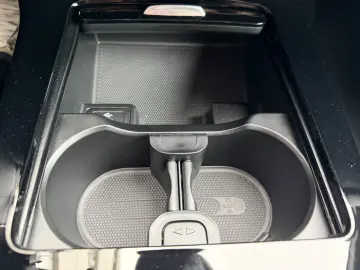 MERCEDES-BENZ A 180 d Limousine Progressive LED MBUX