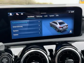 MERCEDES-BENZ A 180 d Limousine Progressive LED MBUX