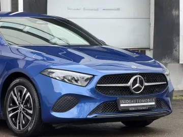 MERCEDES-BENZ A 180 d Limousine Progressive LED MBUX