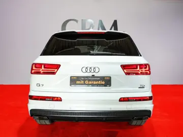 Audi Q7 3.0 TDI Quattro  S-Line  Xenon 1.Hand