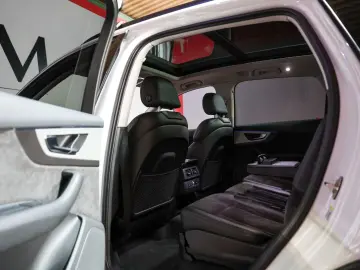 Audi Q7 3.0 TDI Quattro  S-Line  Xenon 1.Hand