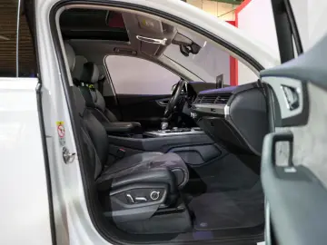 Audi Q7 3.0 TDI Quattro  S-Line  Xenon 1.Hand