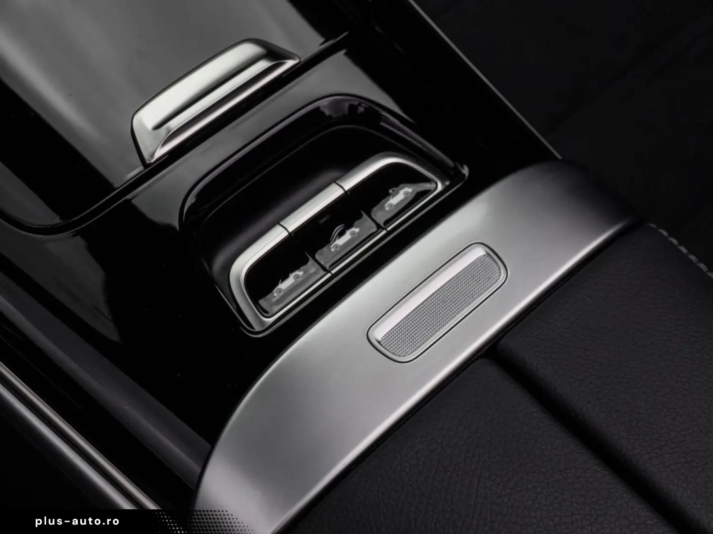 MERCEDES-BENZ CLE 2024 — imagine 9