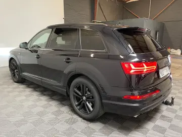 AUDI Q7 3.0 TDI quattro S-Line AHK-Virt.Co.-Black.